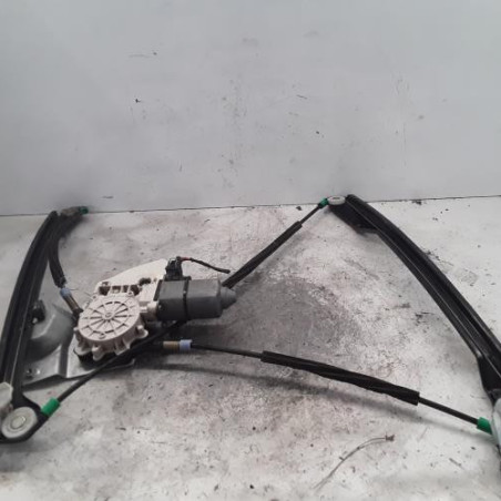 Leve vitre electrique avant droit VOLKSWAGEN POLO 3