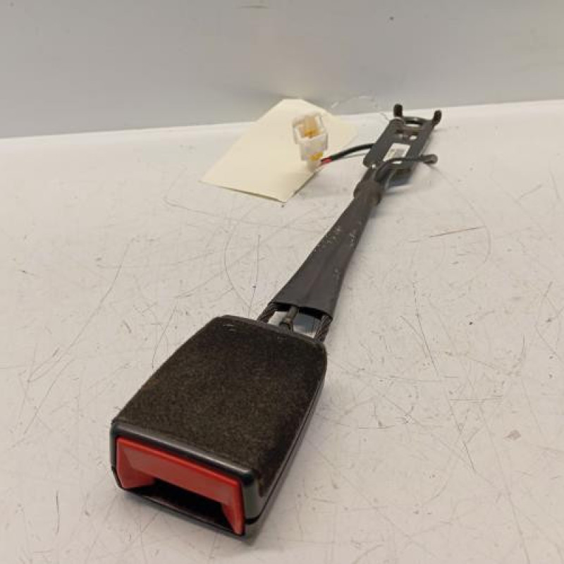 Attache ceinture avant gauche PEUGEOT 3008 1