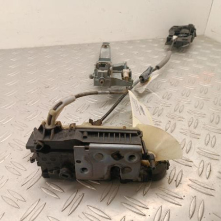 Serrure avant gauche PEUGEOT 208 1