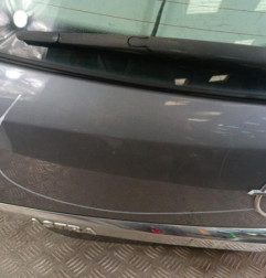 Malle/Hayon arriere OPEL ASTRA H