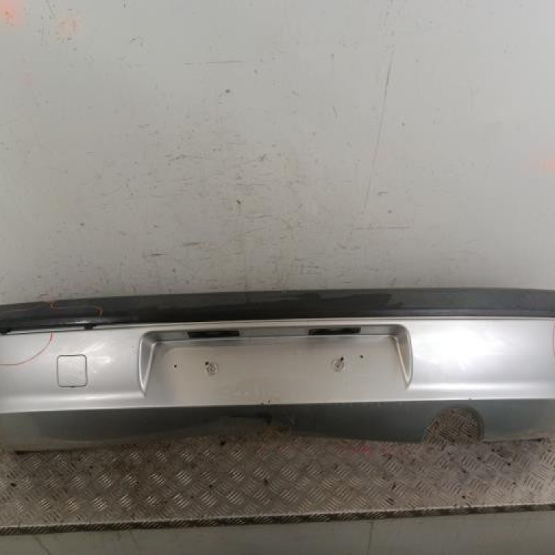 Pare choc arriere FORD FIESTA 4