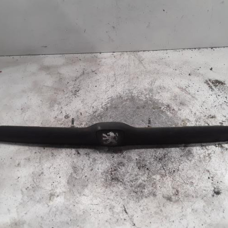 Baguette de coffre PEUGEOT 206