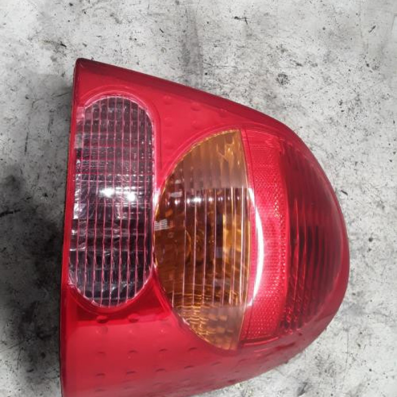 Feu arriere principal droit (feux) RENAULT TWINGO 1 Feu arriere principal droit (feux) RENAULT TWINGO 1