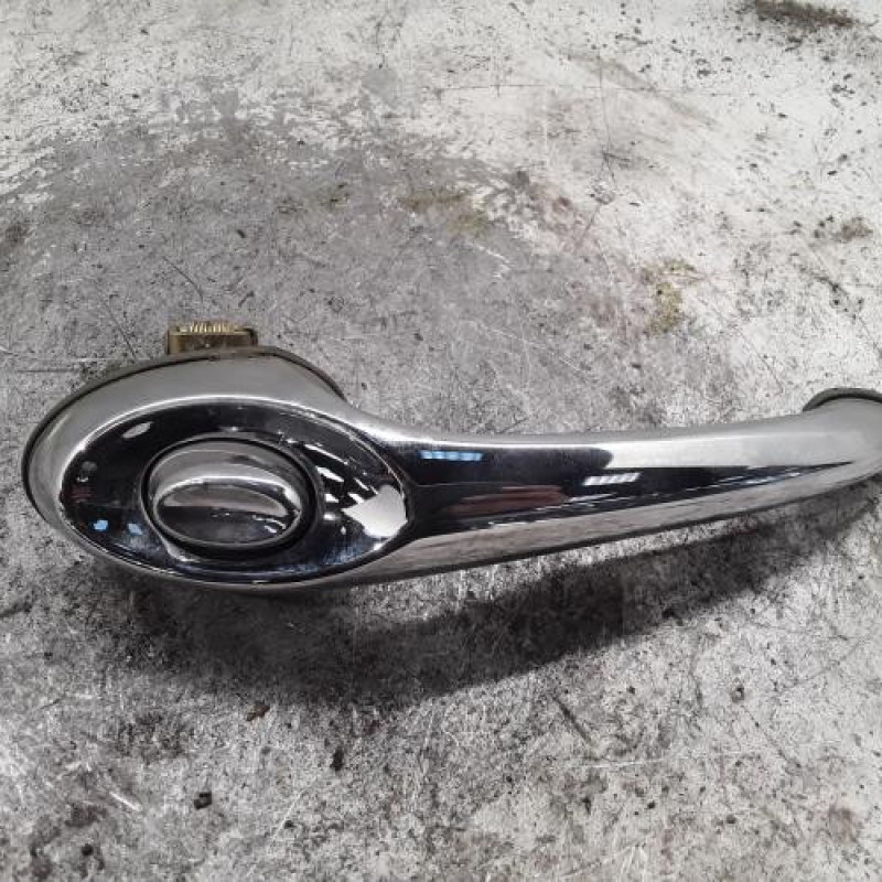 Poignee porte avant gauche CHRYSLER PT CRUISER Poignee porte avant gauche CHRYSLER PT CRUISER