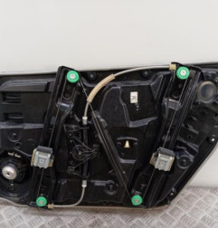 Leve vitre electrique avant gauche MERCEDES CLASSE A 176 Photo n°5
