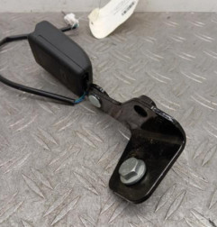 Attache ceinture arriere gauche RENAULT KADJAR