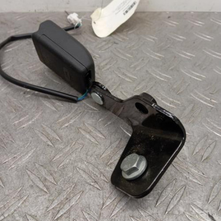 Attache ceinture arriere gauche RENAULT KADJAR