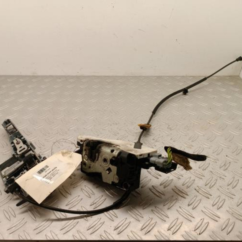 Serrure avant gauche PEUGEOT 207 Serrure avant gauche PEUGEOT 207