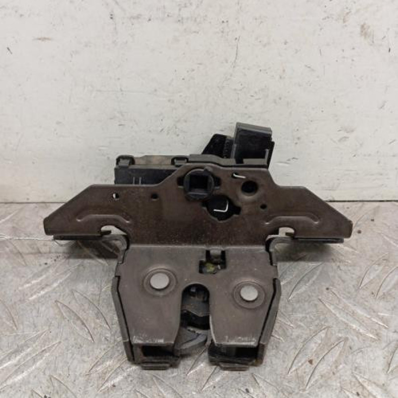 Serrure de hayon OPEL ASTRA J SPORTS Serrure de hayon OPEL ASTRA J SPORTS