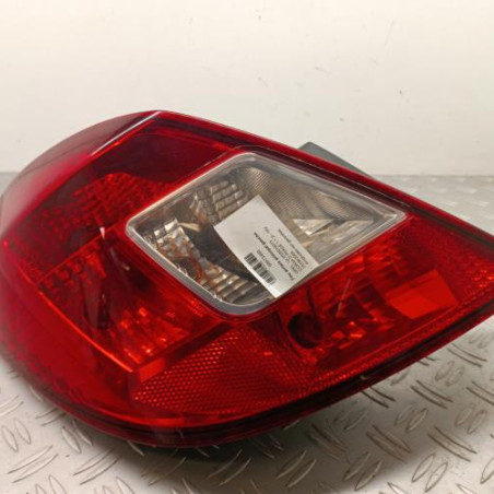 Feu arriere principal gauche (feux) OPEL CORSA D Photo n°1