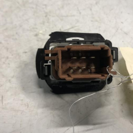Interrupteur de leve vitre arriere droit RENAULT VEL SATIS