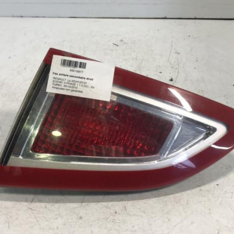 Feu arriere secondaire droit (feux) RENAULT SCENIC 3 Feu arriere secondaire droit (feux) RENAULT SCENIC 3