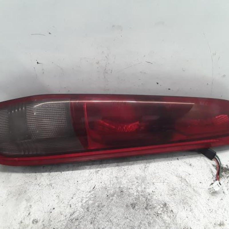 Feu arriere principal droit (feux) NISSAN X-TRAIL 1 Feu arriere principal droit (feux) NISSAN X-TRAIL 1