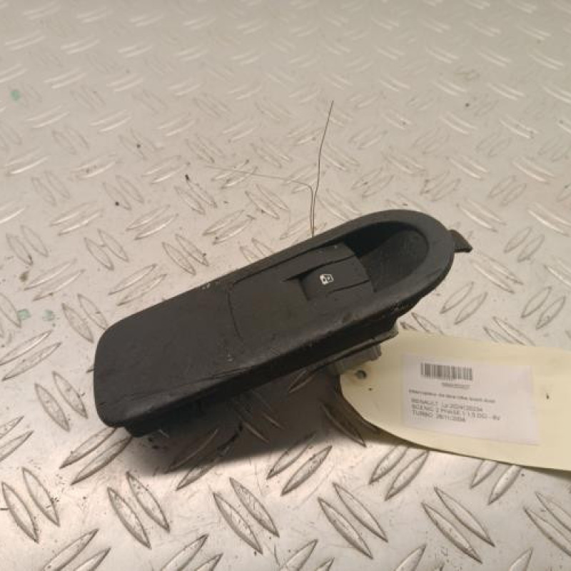 Interrupteur de leve vitre avant droit RENAULT SCENIC 2