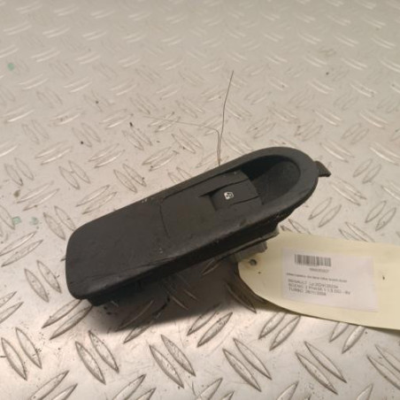 Interrupteur de leve vitre avant droit RENAULT SCENIC 2 Photo n°1
