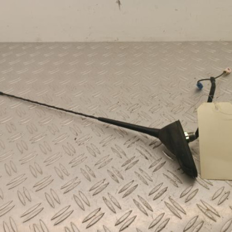 Antenne PEUGEOT 208 1