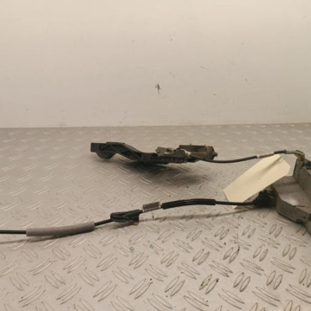 Serrure arriere droit PEUGEOT 208 1