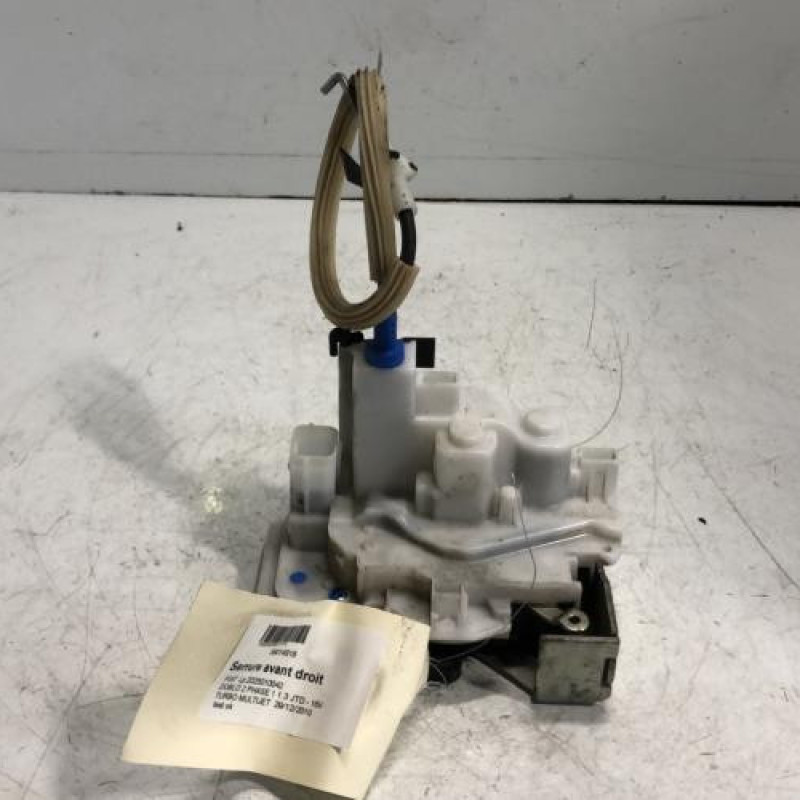 Serrure avant droit FIAT DOBLO 2