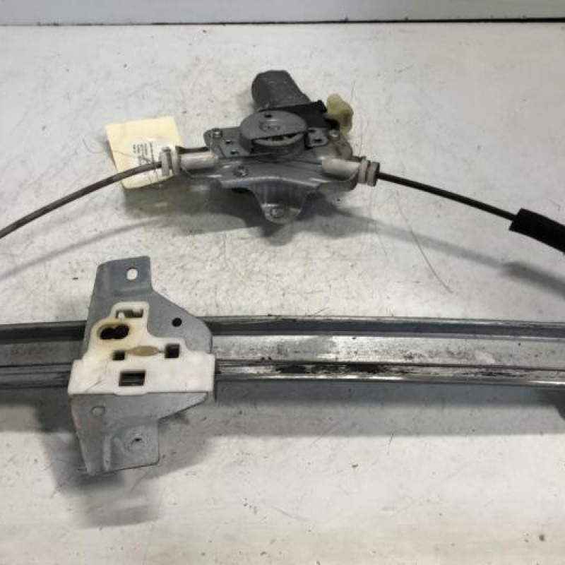 Leve vitre electrique avant gauche HYUNDAI GETZ