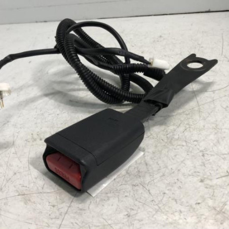 Attache ceinture avant droit TOYOTA YARIS 3