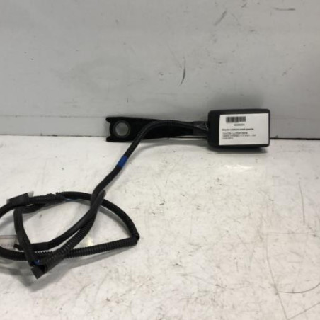 Attache ceinture avant gauche TOYOTA YARIS 3 Photo n°1
