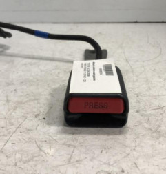 Attache ceinture avant gauche TOYOTA YARIS 3