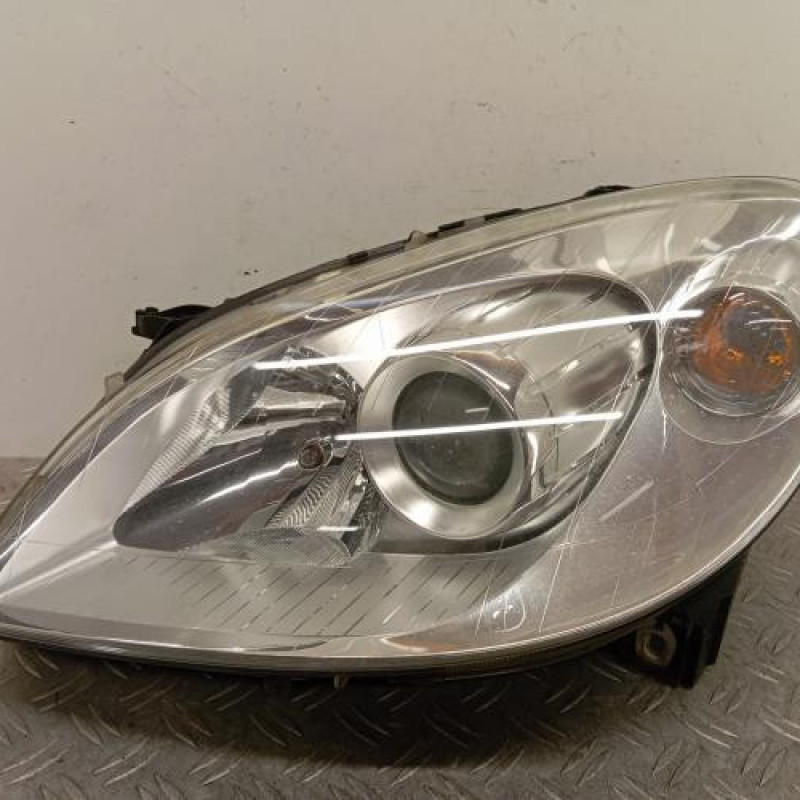 Optique avant principal gauche (feux)(phare) MERCEDES CLASSE B 245