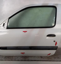Porte avant gauche RENAULT CLIO 2 Photo n°1