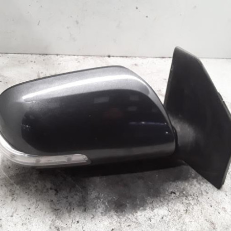 Retroviseur droit TOYOTA AVENSIS 2