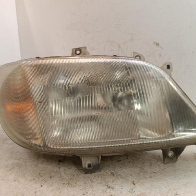Optique avant principal droit (feux)(phare) MERCEDES SPRINTER 1