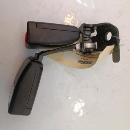 Attache ceinture arriere droit PEUGEOT 2008 1