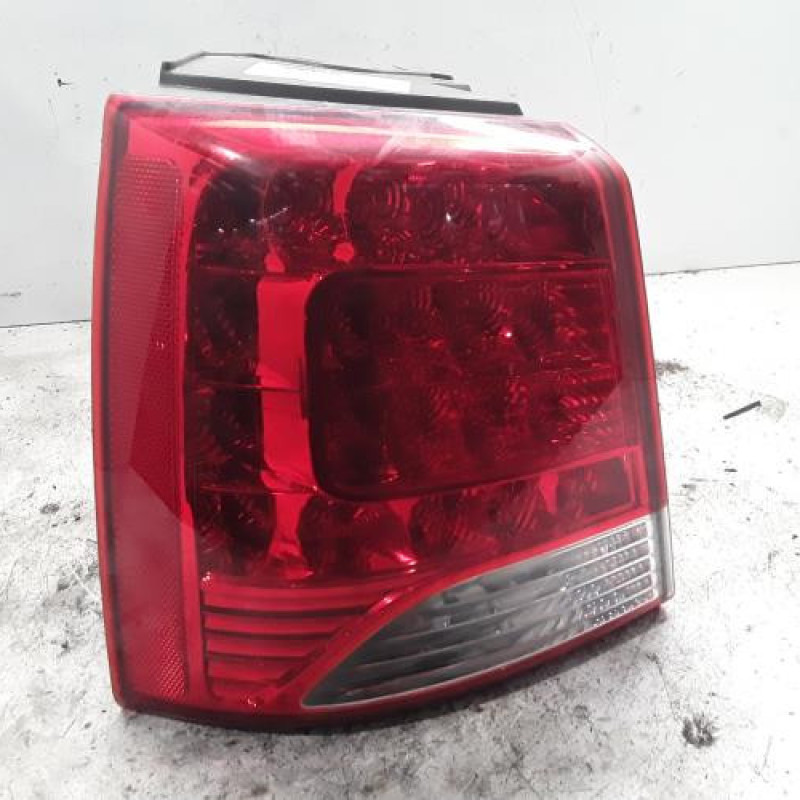 Feu arriere principal gauche (feux) KIA SORENTO 2 Feu arriere principal gauche (feux) KIA SORENTO 2