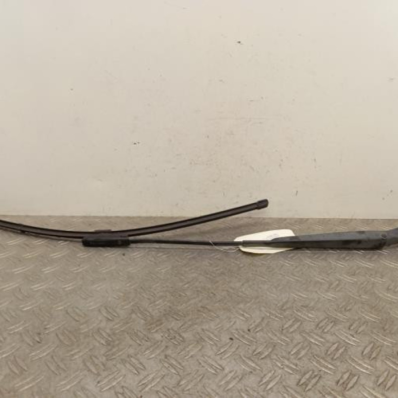 Bras essuie glace avant gauche RENAULT CLIO 3