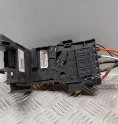 Porte fusible PEUGEOT 3008 1 Photo n°4