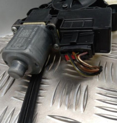 Leve vitre electrique arriere gauche SEAT LEON 3 Photo n°5