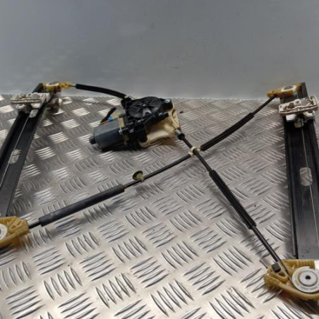 Leve vitre electrique avant droit SEAT LEON 3 Photo n°1
