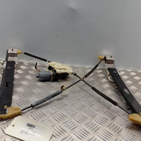 Leve vitre electrique avant gauche SEAT LEON 3 Photo n°1
