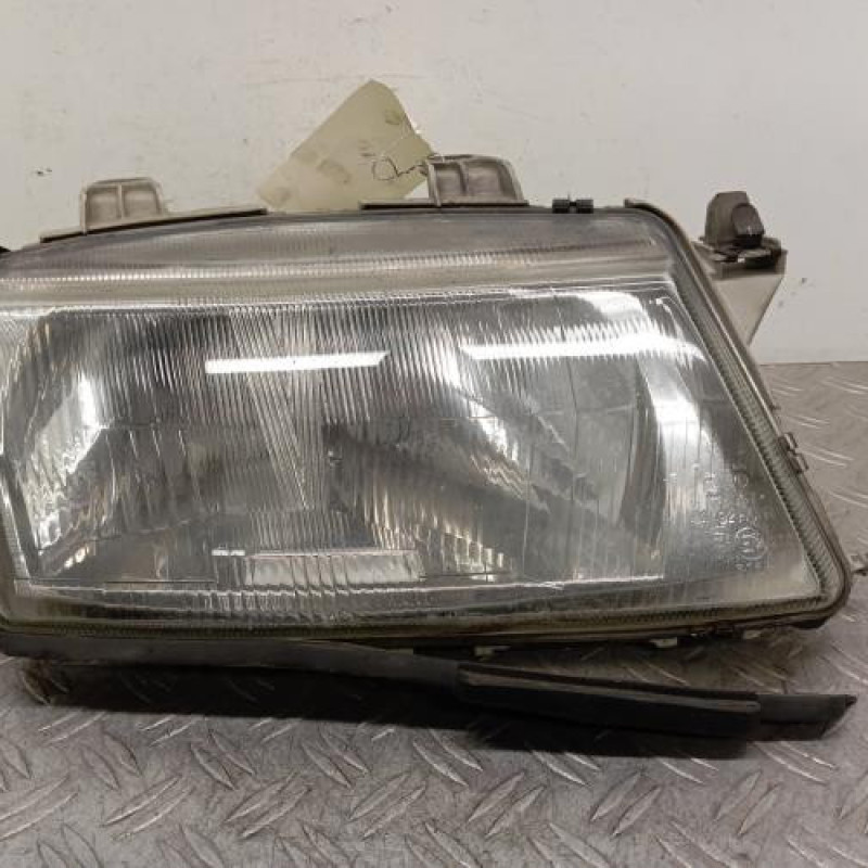Optique avant principal droit (feux)(phare) SAAB 9.3 1