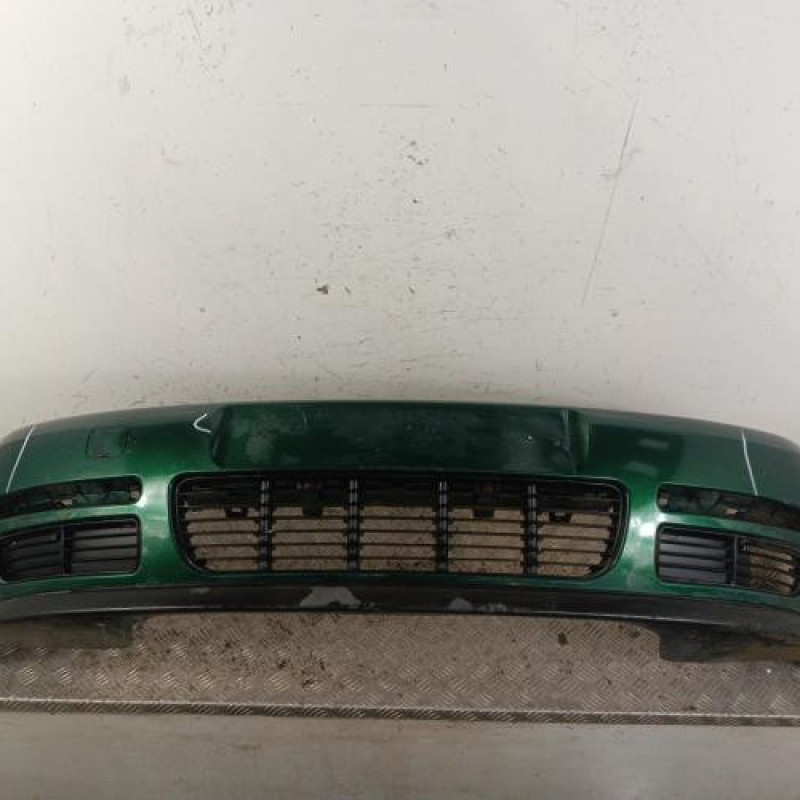 Pare choc avant VOLKSWAGEN POLO 3