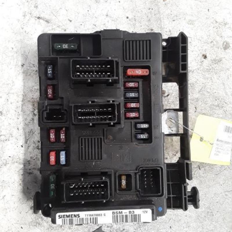 Boitier servitude moteur (BSM) PEUGEOT 206 Boitier servitude moteur (BSM) PEUGEOT 206