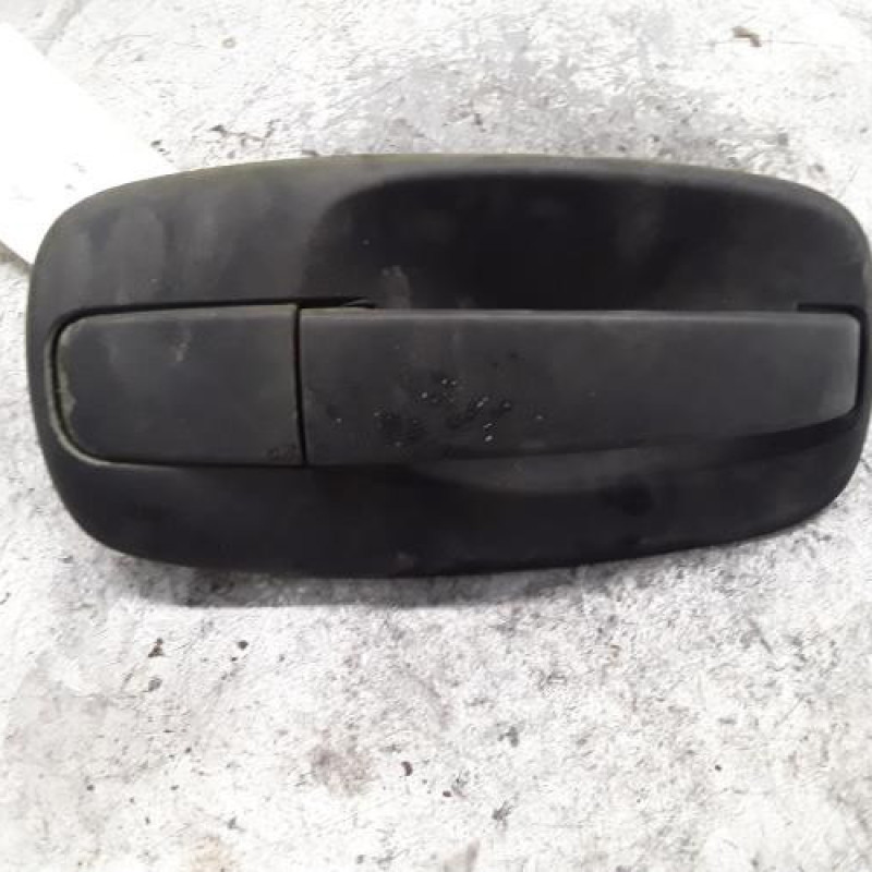 Poignee porte avant droit RENAULT TRAFIC 2 Poignee porte avant droit RENAULT TRAFIC 2