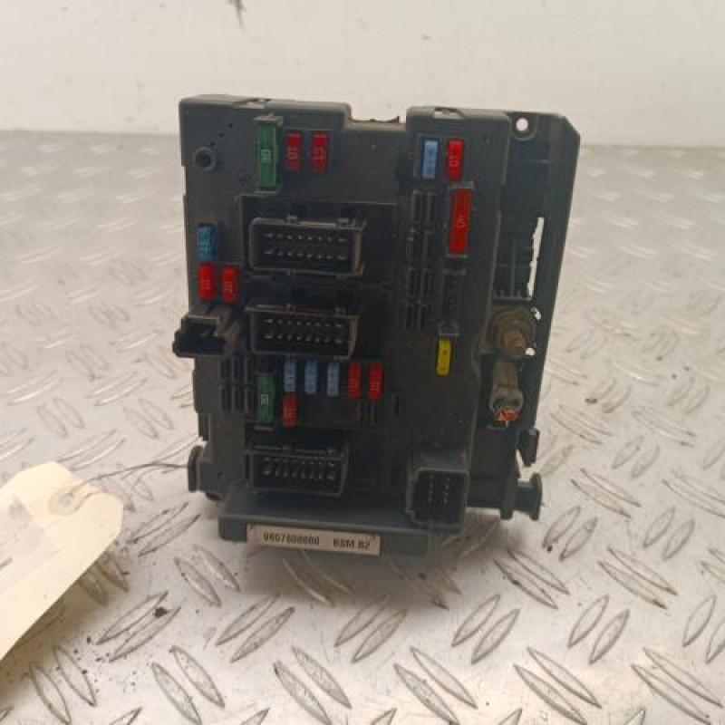 Boitier servitude moteur (BSM) PEUGEOT 206