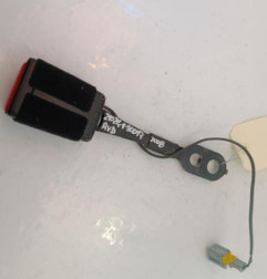Attache ceinture avant droit PEUGEOT 2008 1