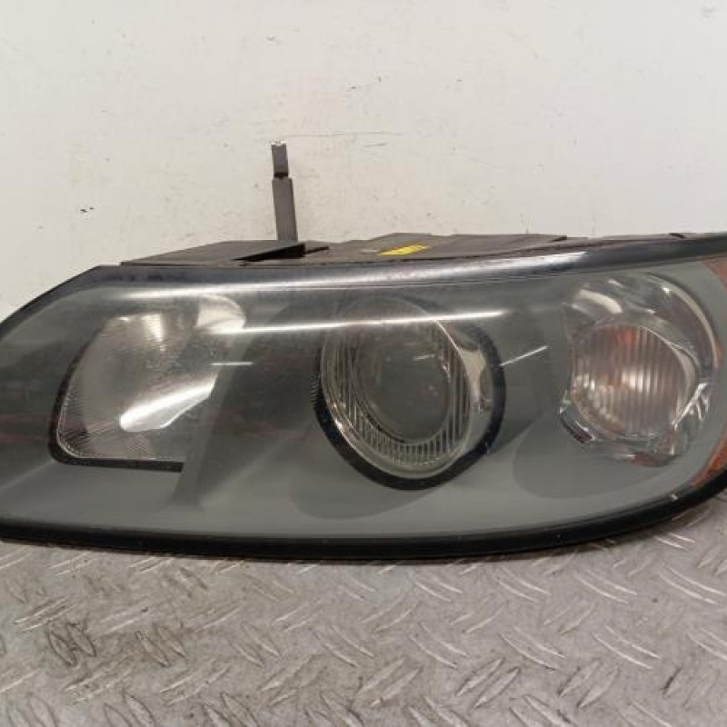 Optique avant principal gauche (feux)(phare) VOLVO V 50