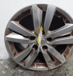 Jante PEUGEOT 308 2 SW Photo n°1