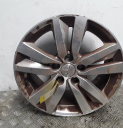 Jante PEUGEOT 308 2 SW Photo n°1