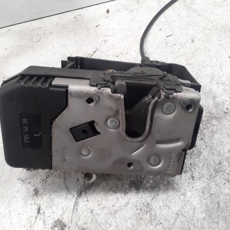 Serrure avant gauche OPEL VIVARO 1