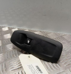Interrupteur de leve vitre avant droit PEUGEOT 2008 1