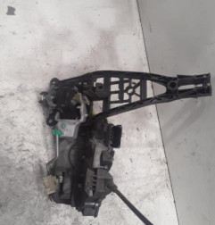 Serrure arriere droit OPEL CORSA D
