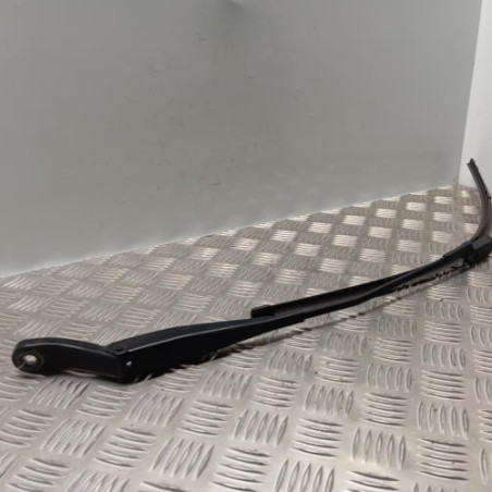 Bras essuie glace avant gauche PEUGEOT 2008 1